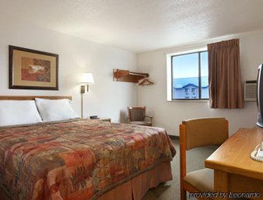 Hotel Serena & Of Rapid 2*