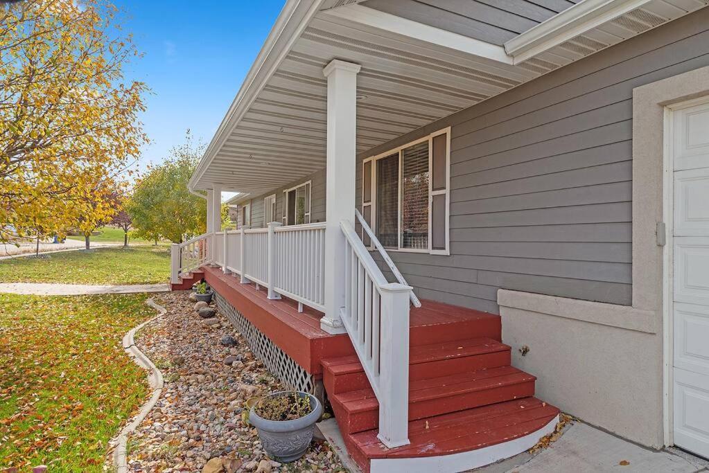 Modern Home-garage-scenic Patio * Rapid City