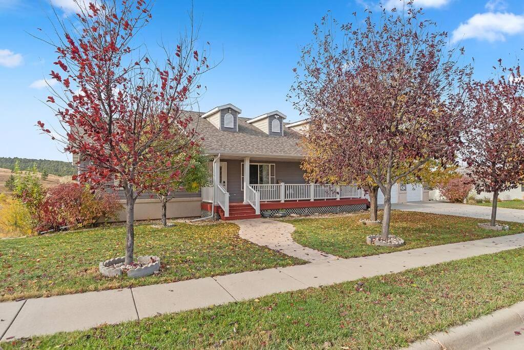 Modern Home-garage-scenic Patio * Rapid City