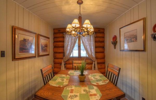 Historic Log #14 At Horse Creek Holiday home *