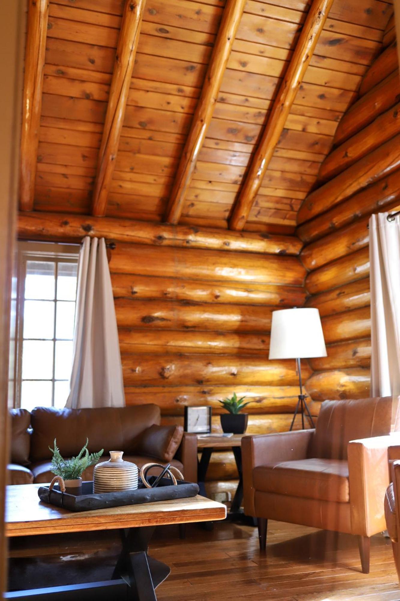 Holiday home Historic Log #14 At Horse Creek