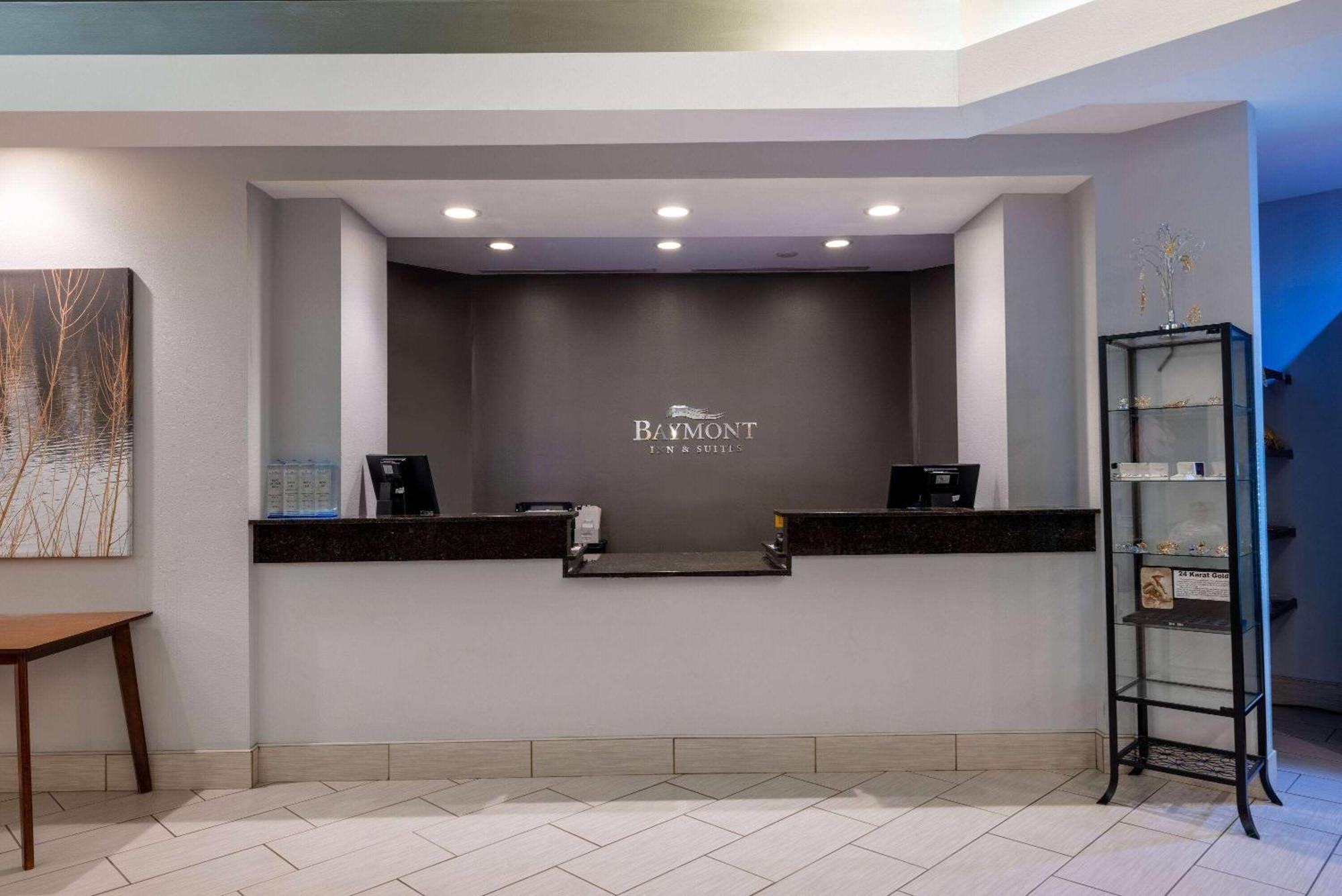 Hotel Baymont By Wyndham Rapid