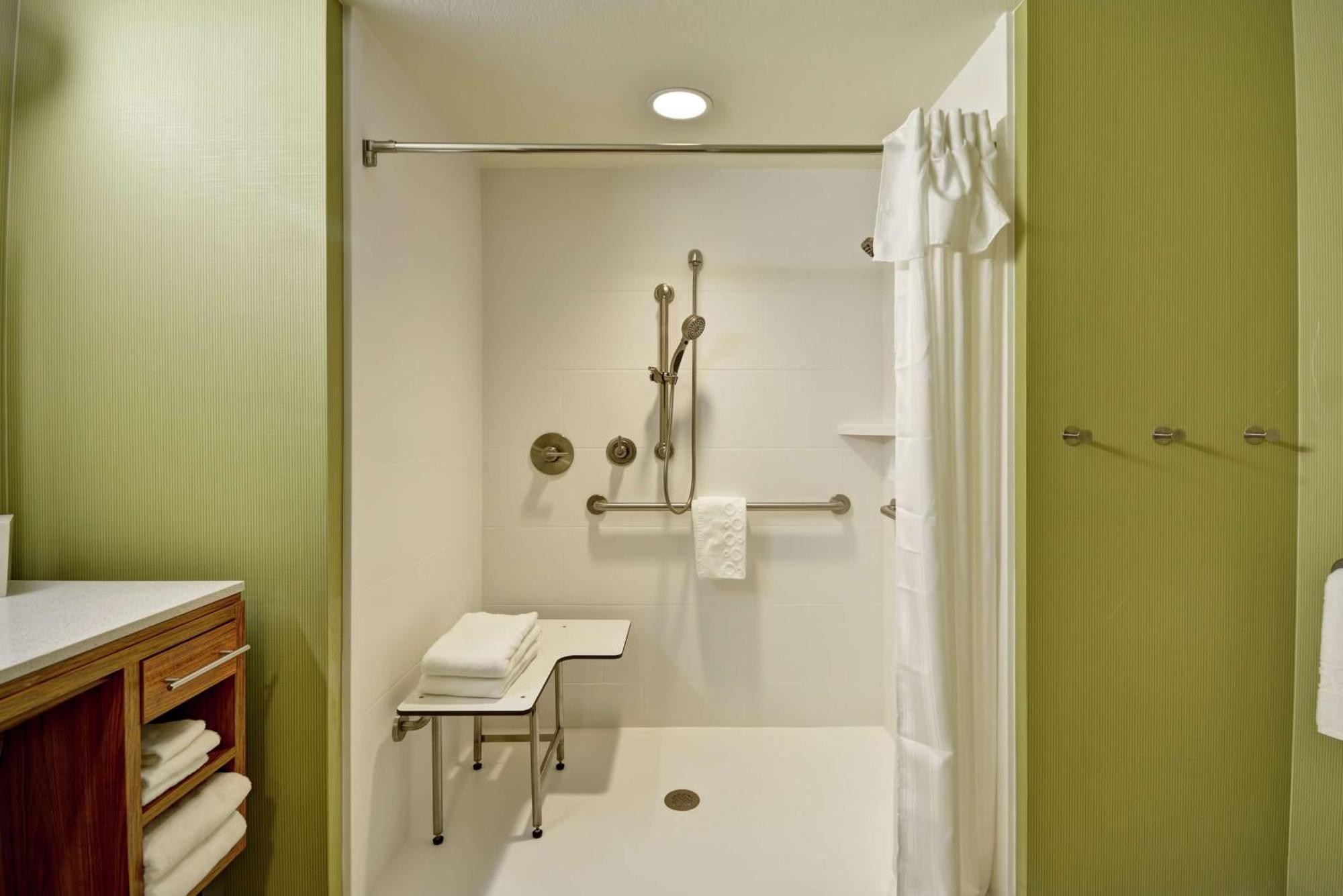 Home2 By Hilton Rapid Hotel