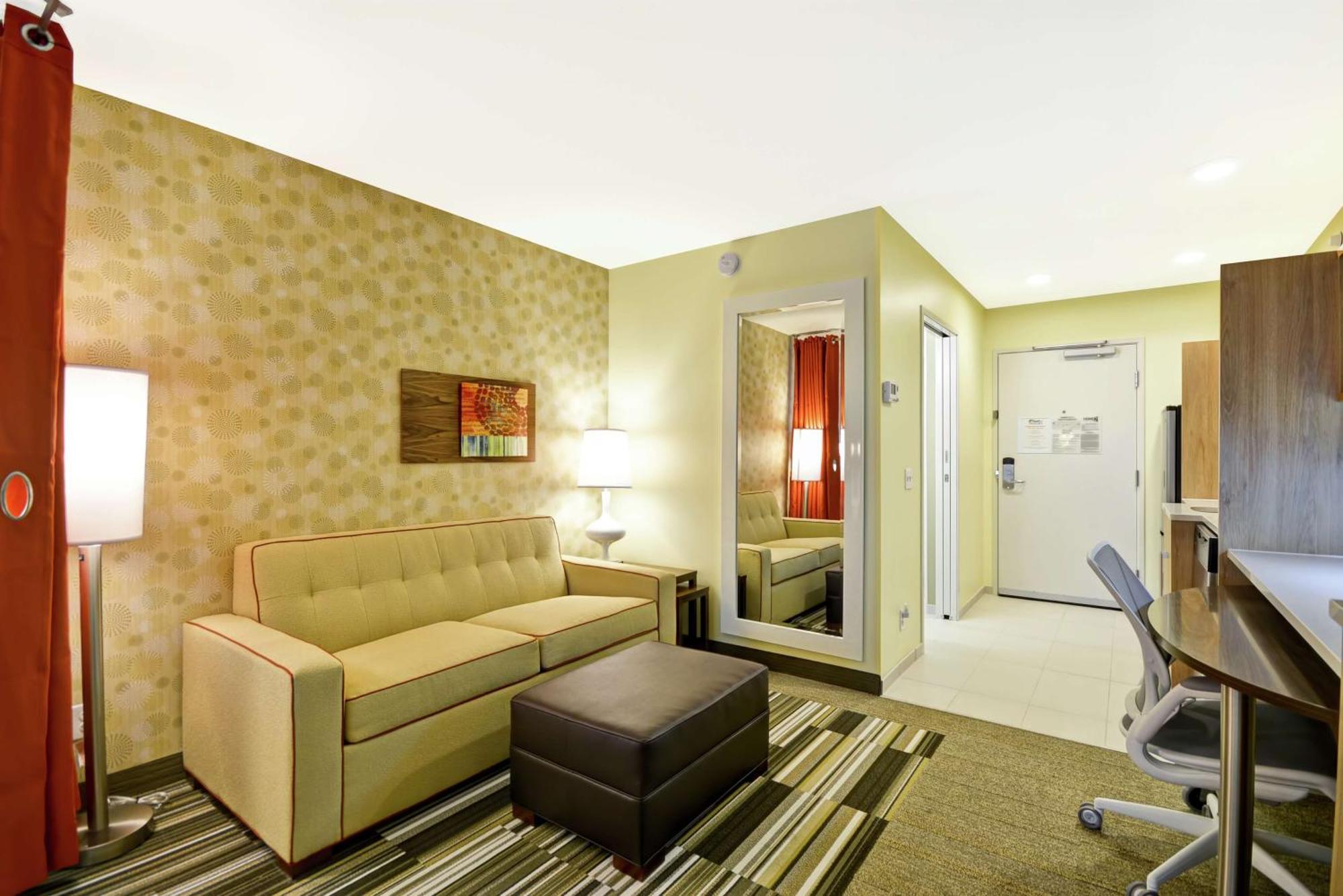 Home2 By Hilton Rapid Hotel