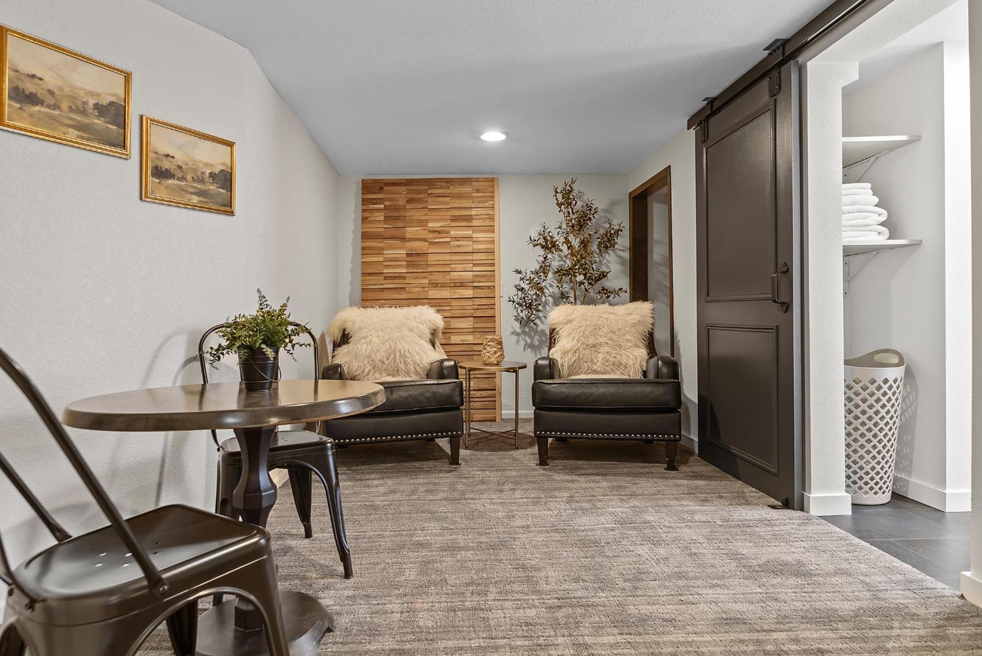 Black Forest Bed & Breakfast Rapid City