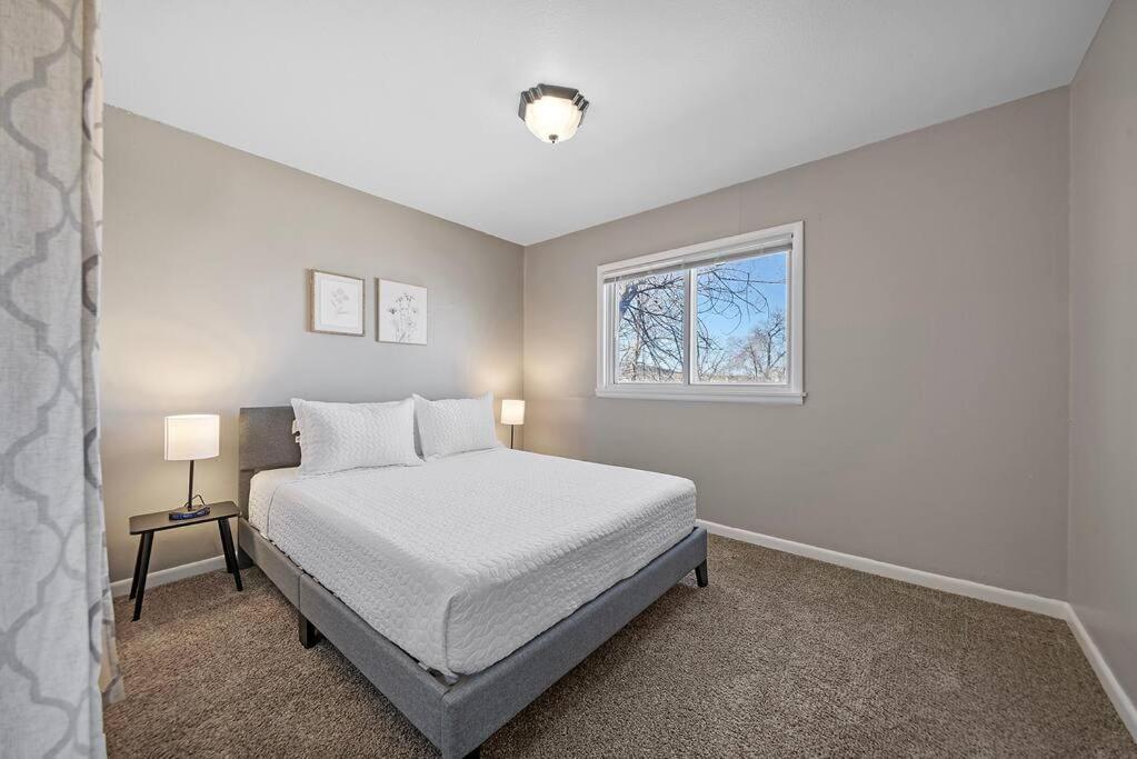 Downtown Condo-lower Level