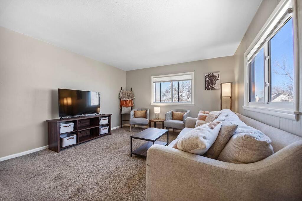 Downtown Condo-lower Level