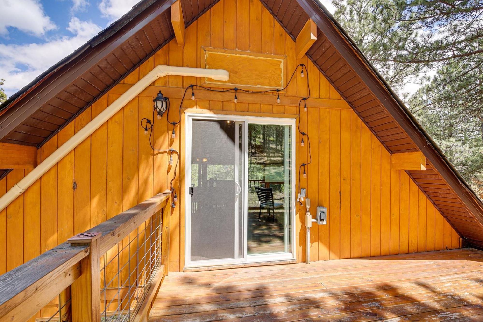 Modern Black Hills With Loft And Wraparound Deck * Rapid City