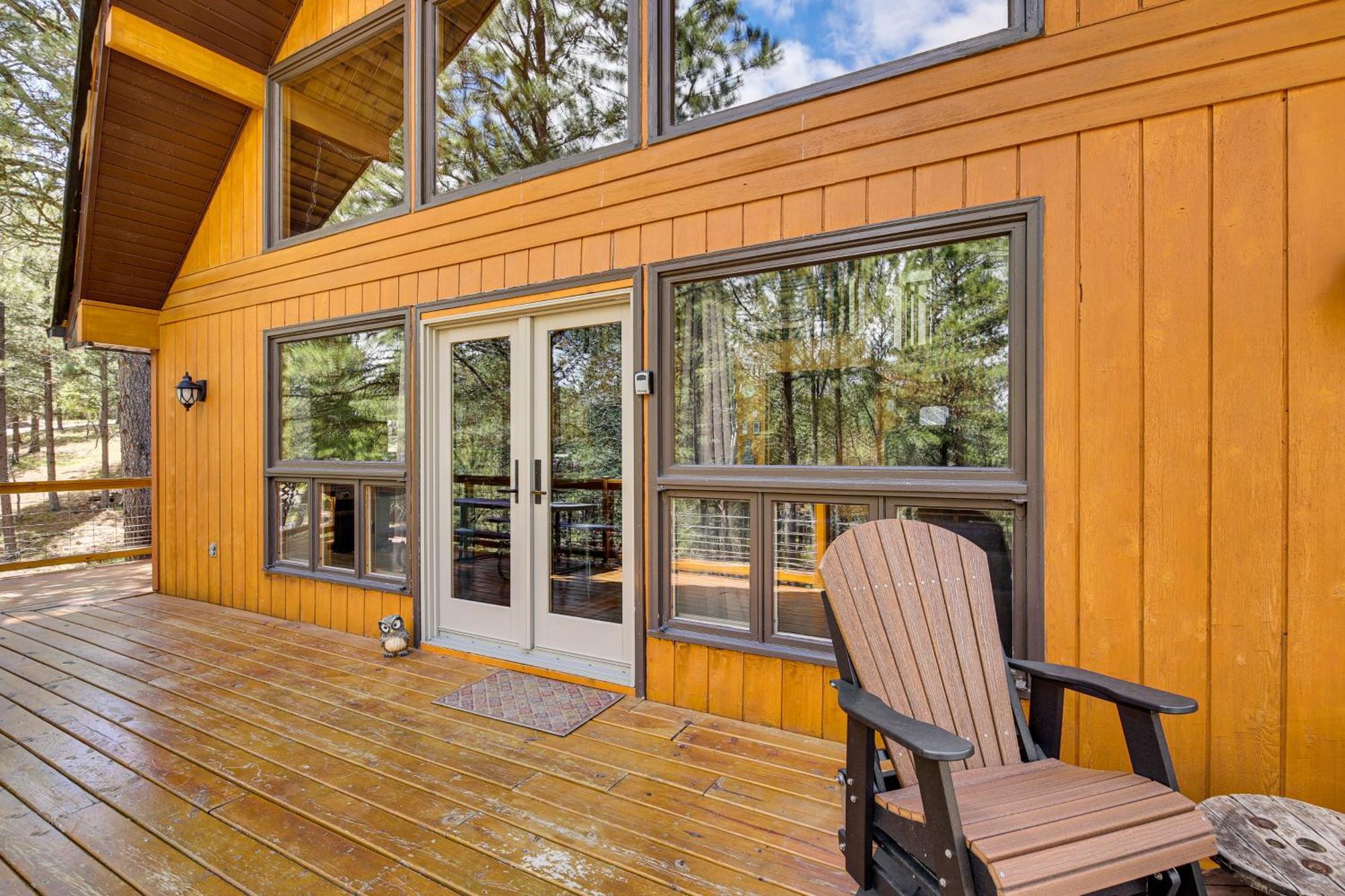 Modern Black Hills With Loft And Wraparound Deck