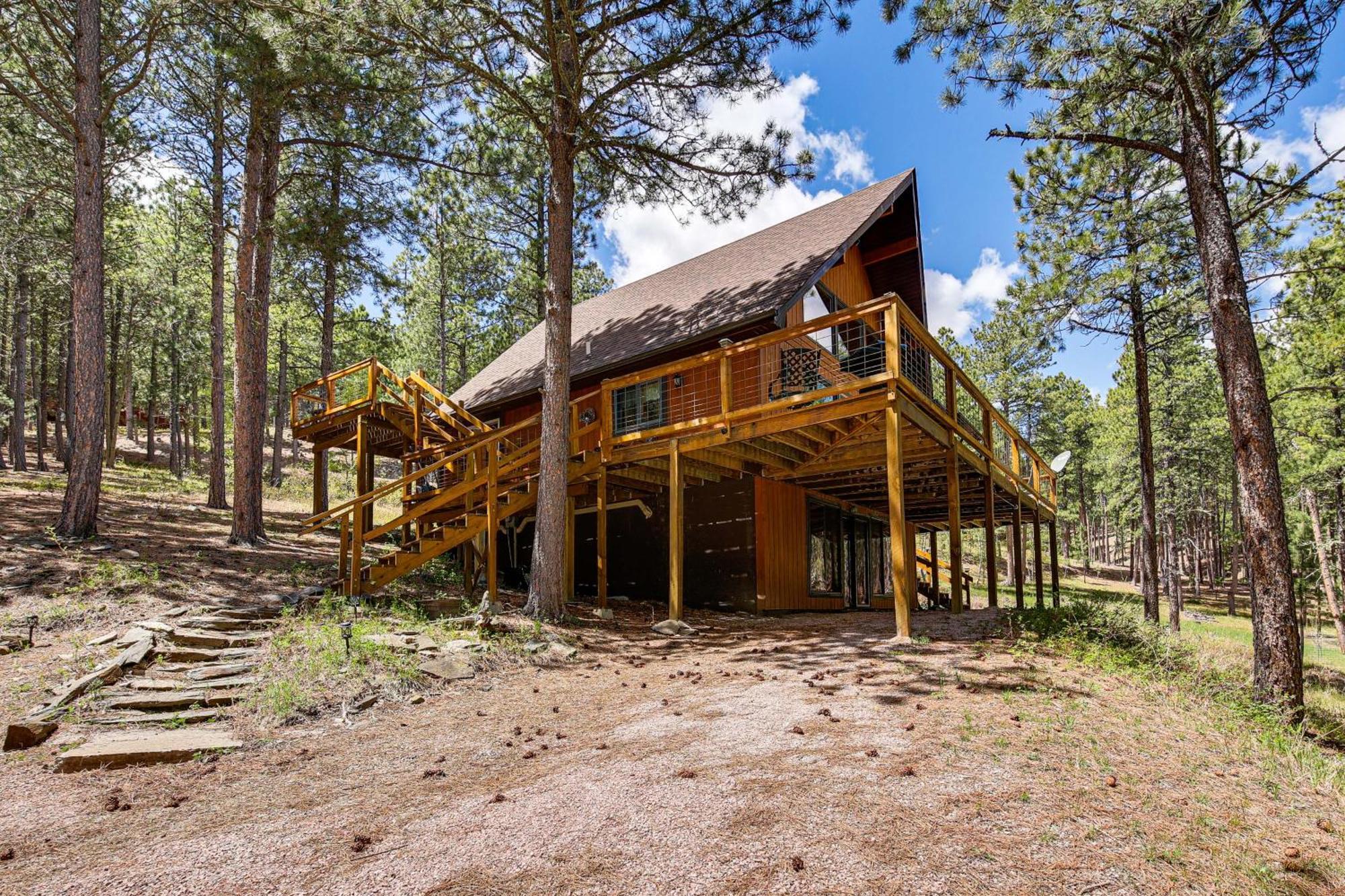 Holiday home Modern Black Hills With Loft And Wraparound Deck *