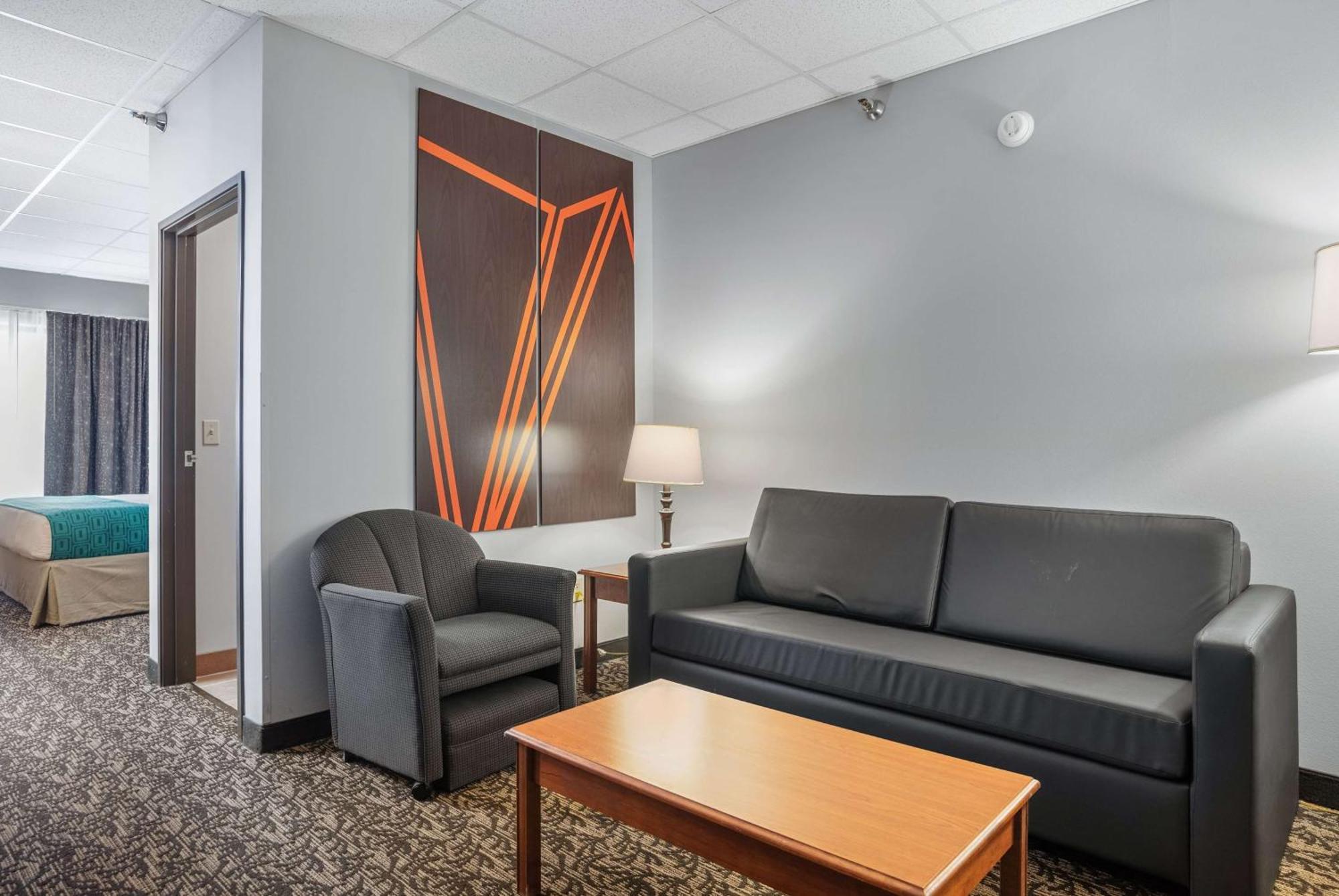 Hotel Elevation & Suites, Trademark Collection By Wyndham 3*