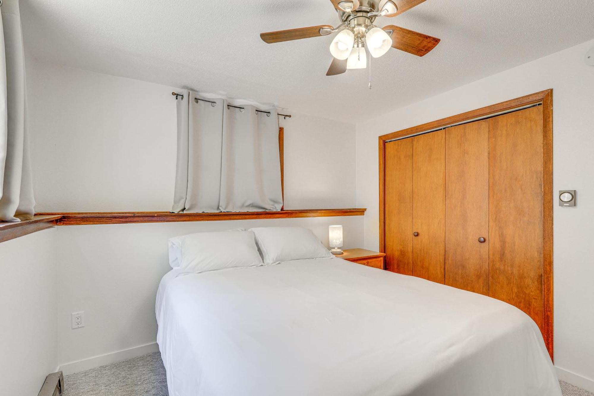 Quiet Rapid Getaway - Near Dinosaur Park! Apartment