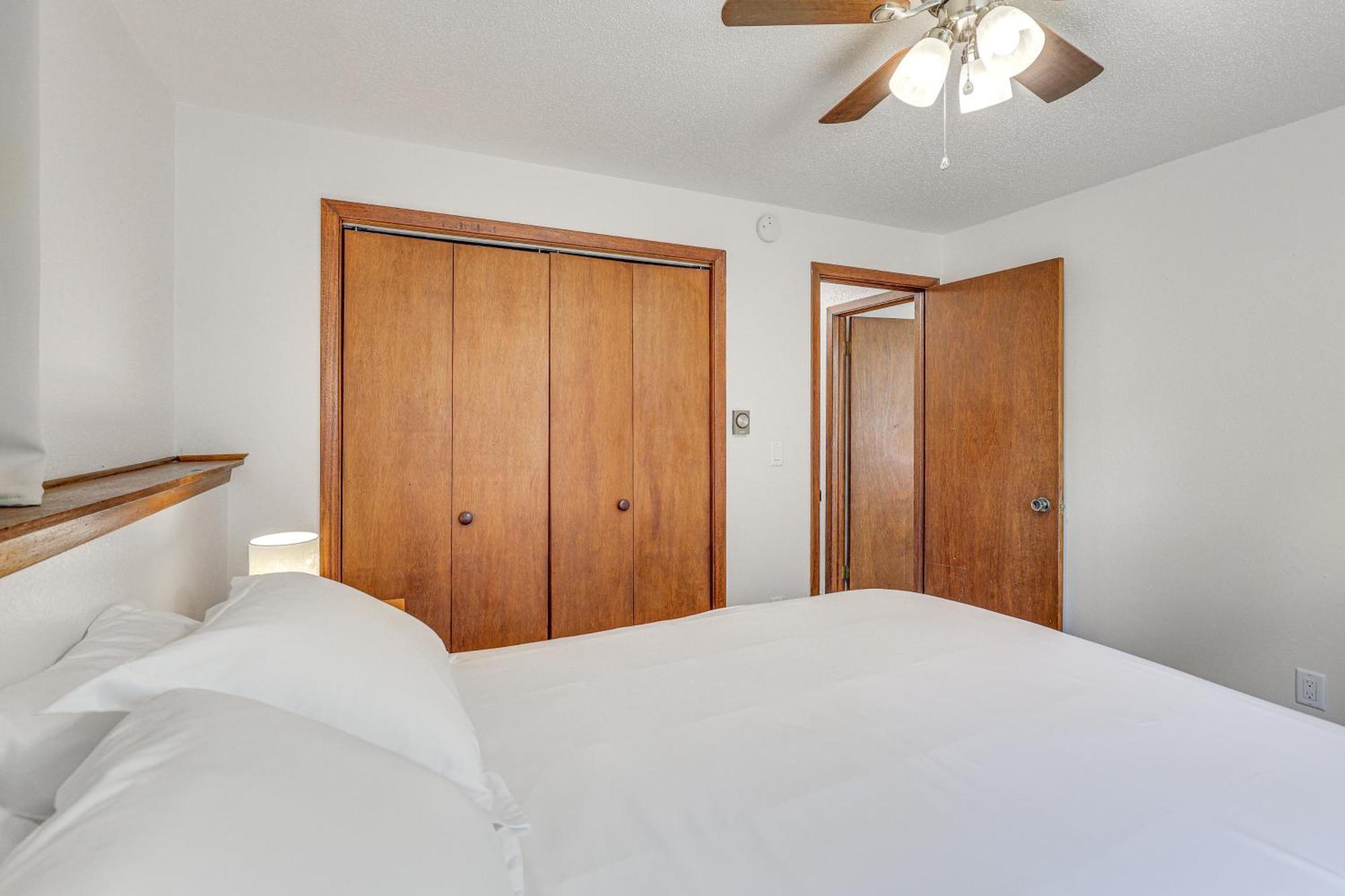 Quiet Rapid Getaway - Near Dinosaur Park! Apartment Rapid City