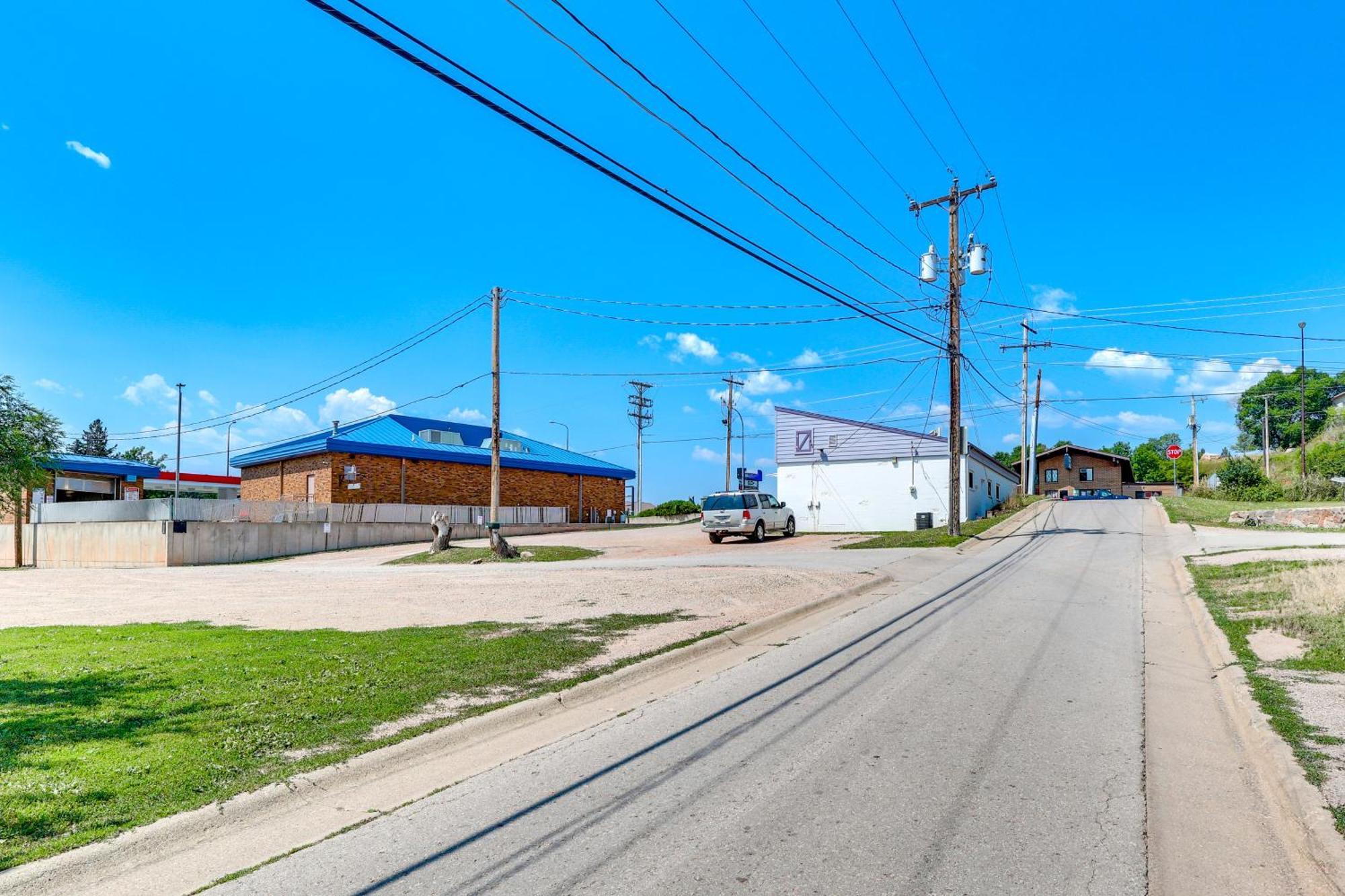 Quiet Rapid Getaway - Near Dinosaur Park!
