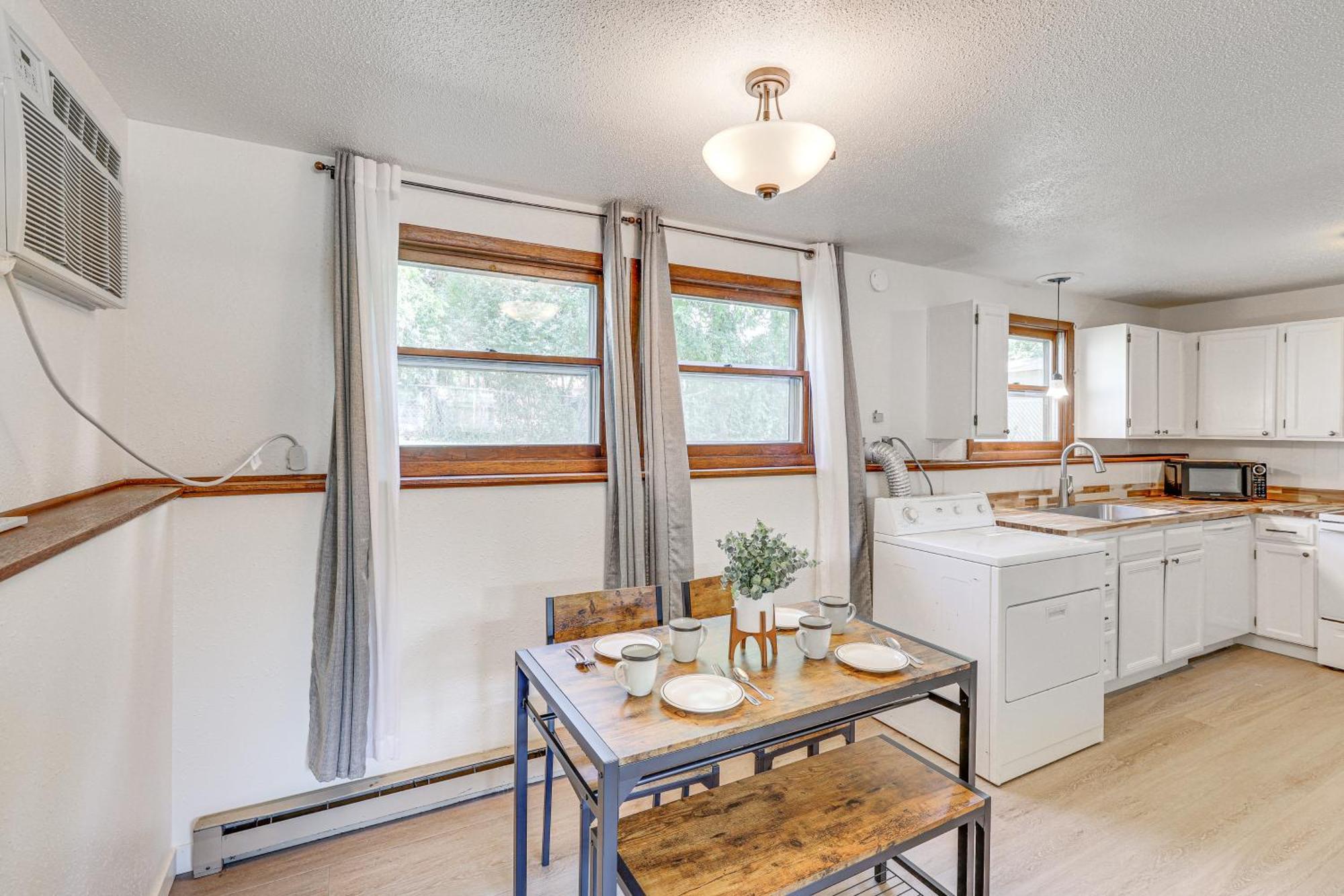 Quiet Rapid Getaway - Near Dinosaur Park! Rapid City