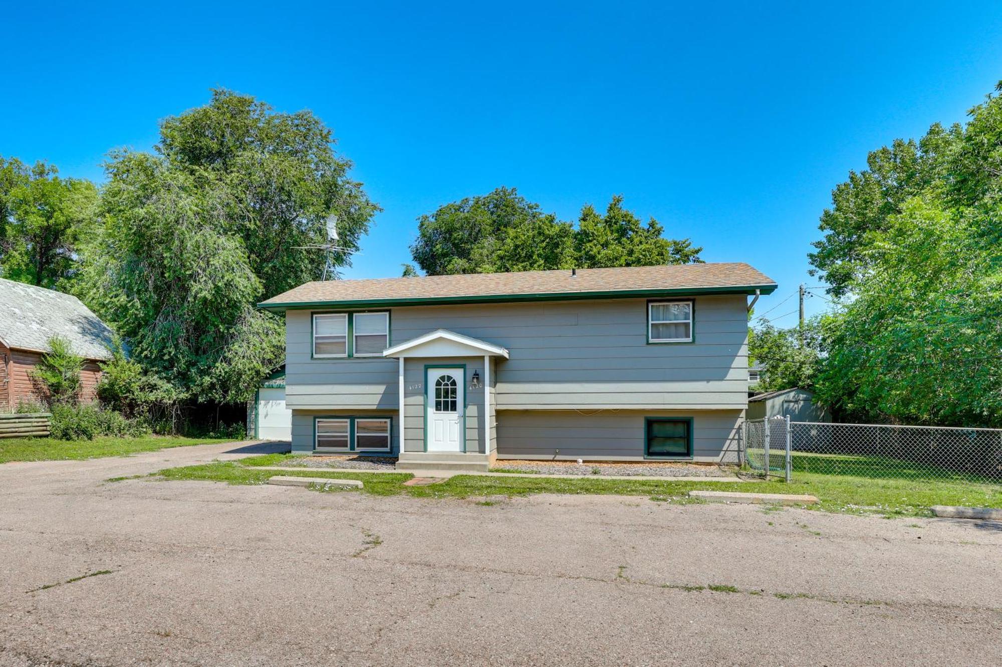 Apartment Quiet Rapid Getaway - Near Dinosaur Park! Rapid City