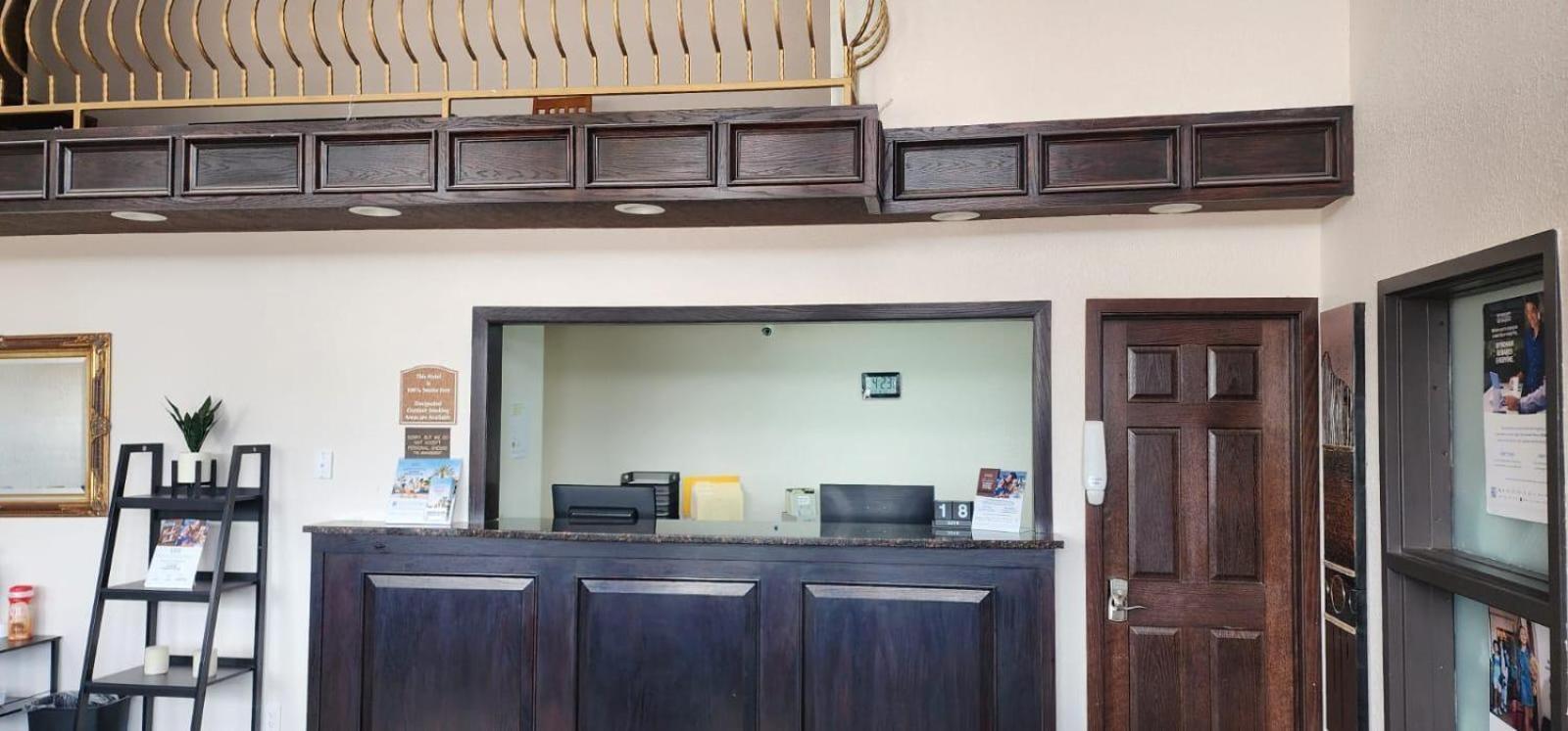 Comfort I-90 Hotel 3*