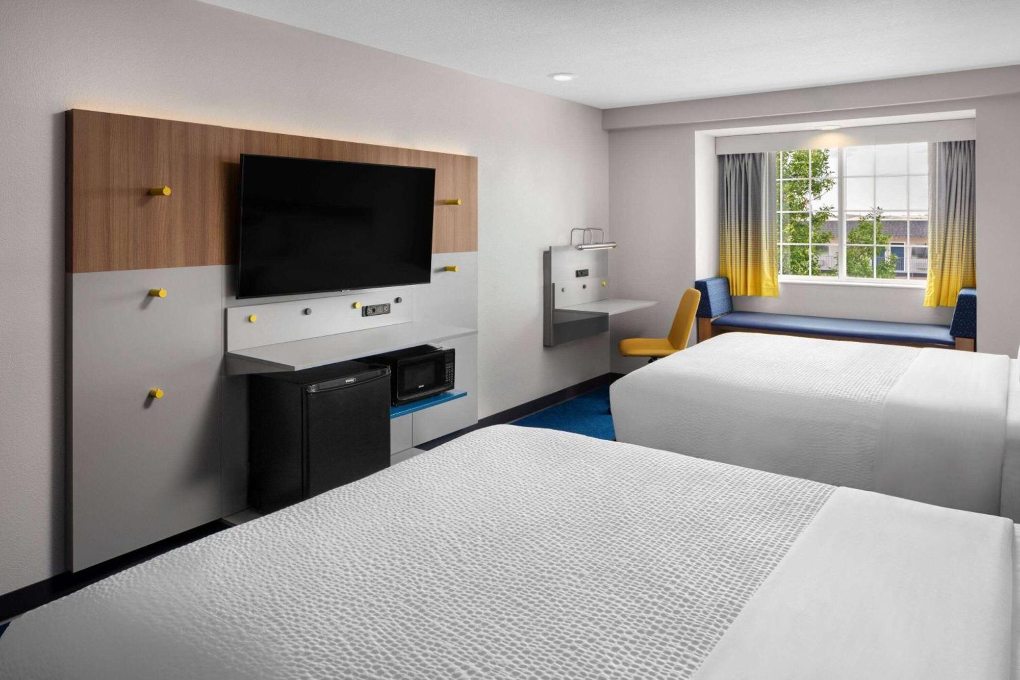 Microtel & By Wyndham Rapid 2*