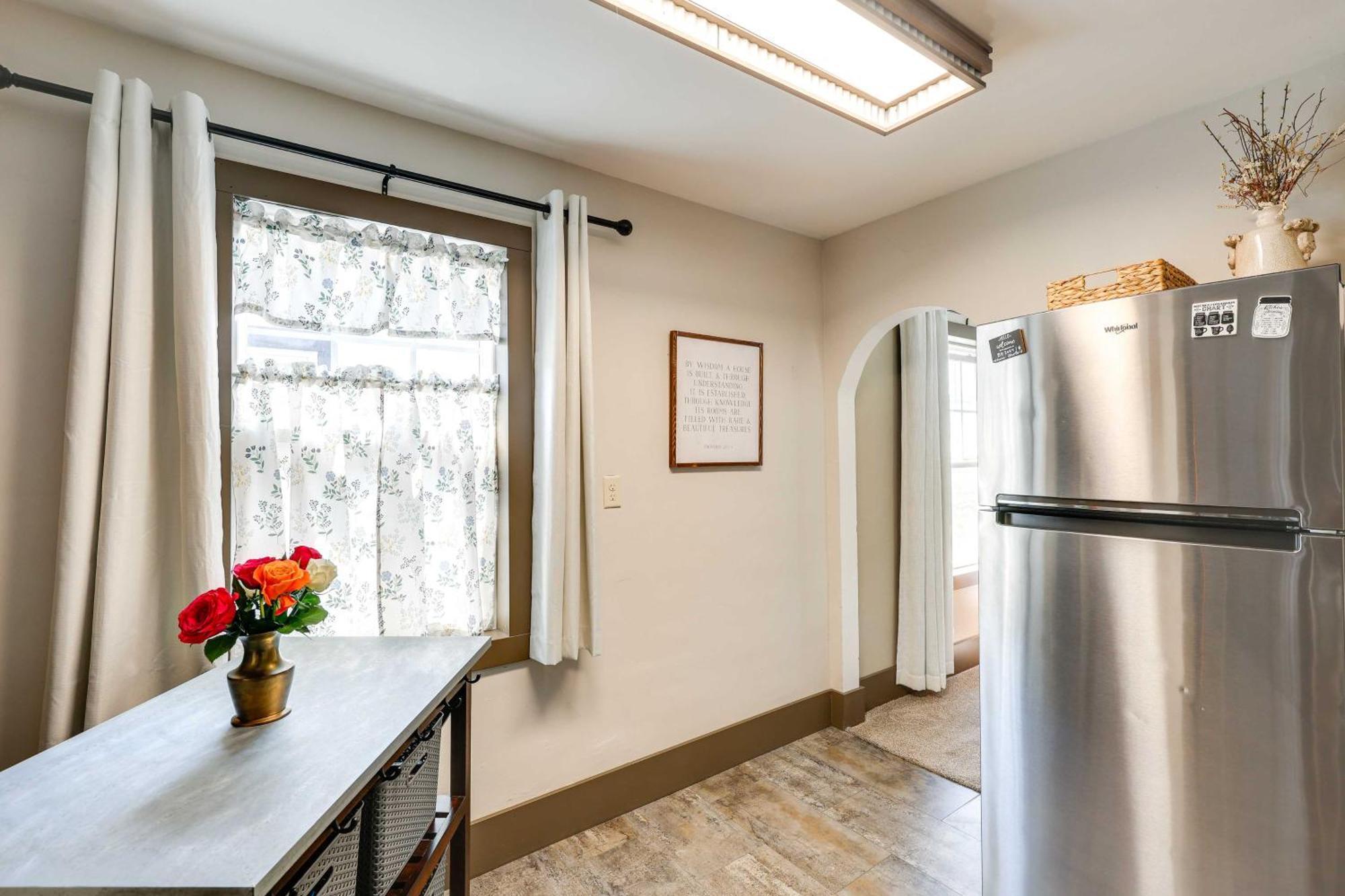 Historic Vacation In Downtown Rapid City! Apartment Rapid City