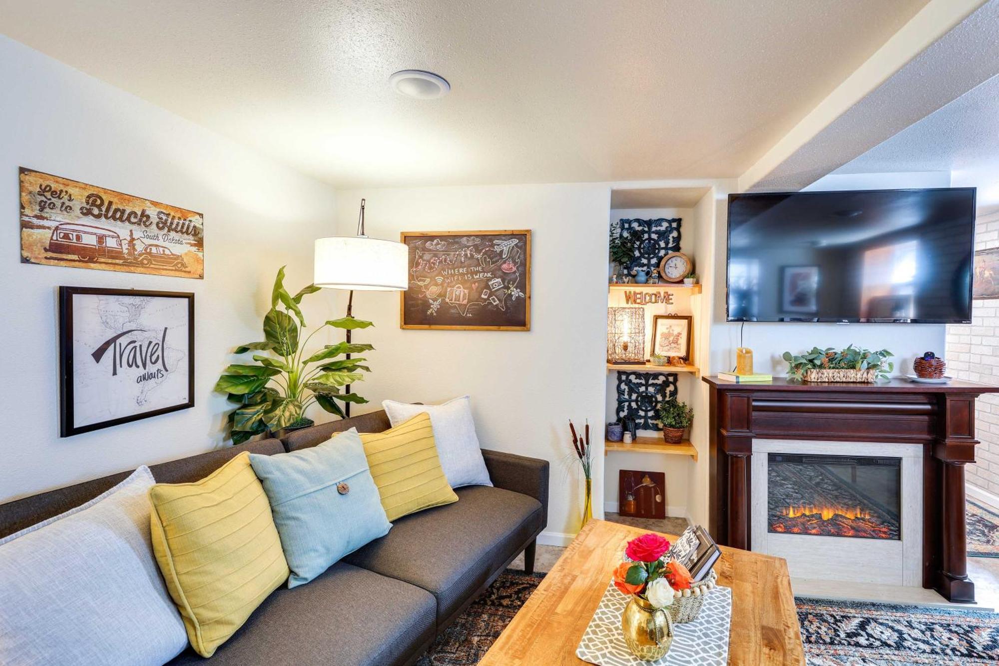 Apartment Centrally Located Near Downtown Rapid City! Rapid City