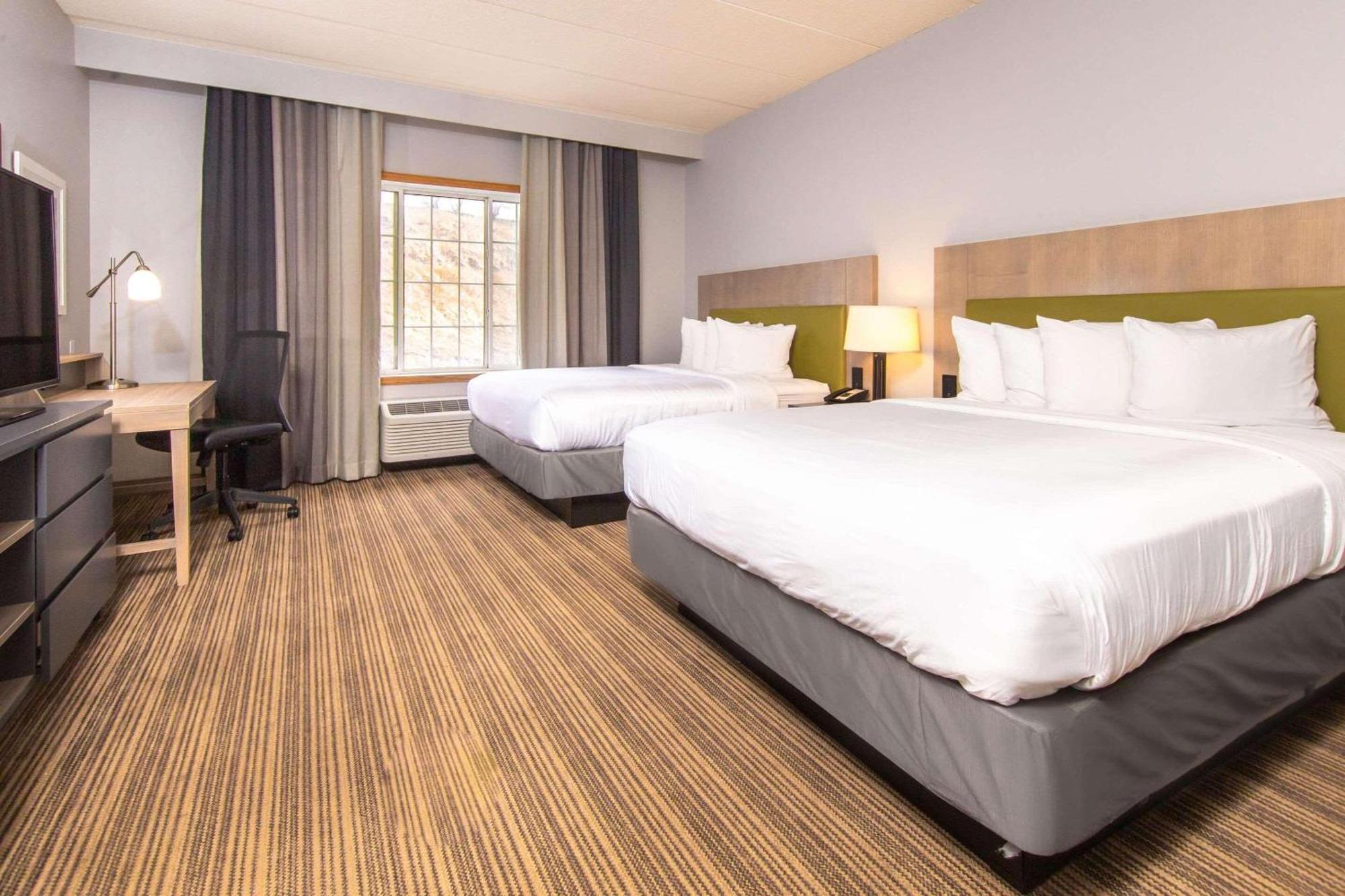 Hotel Country & By Radisson, Rapid City, Sd Rapid City