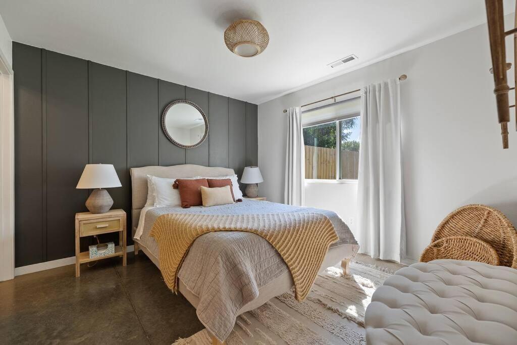 Urban Charm Nest *