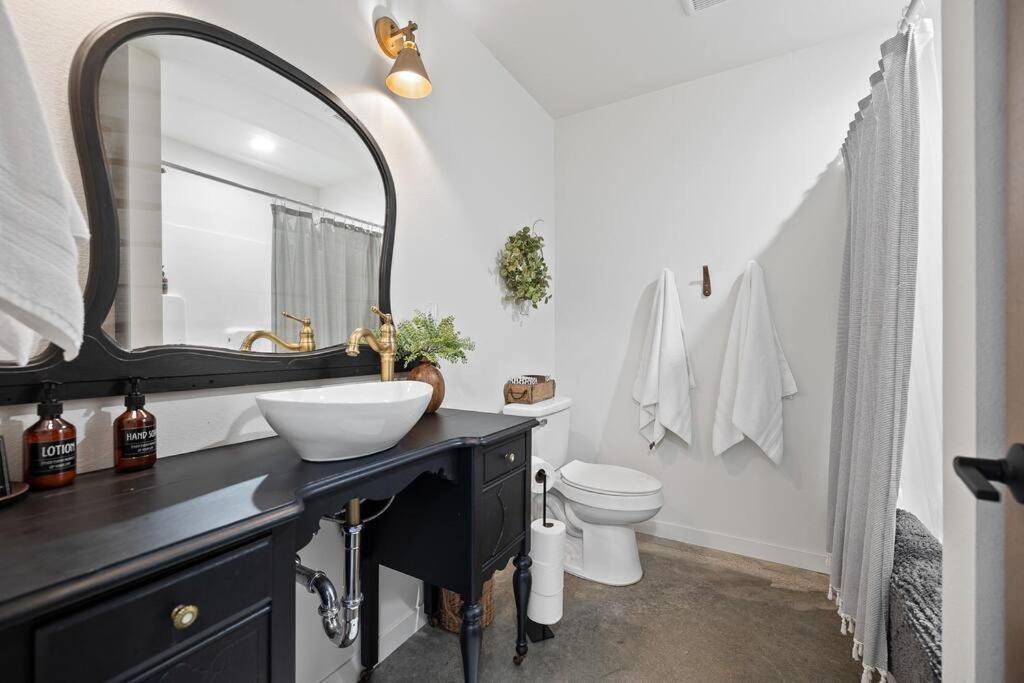 Urban Charm Nest
