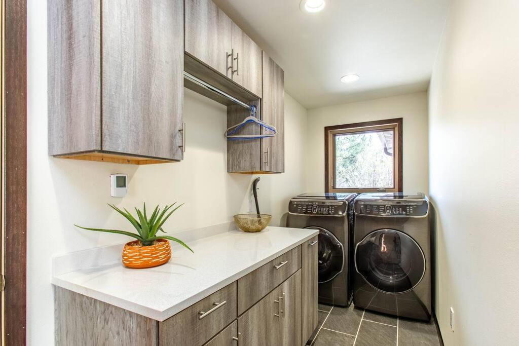 Modern Smart House In The Woods With 2 King Bds 2 Ba Holiday home Rapid City