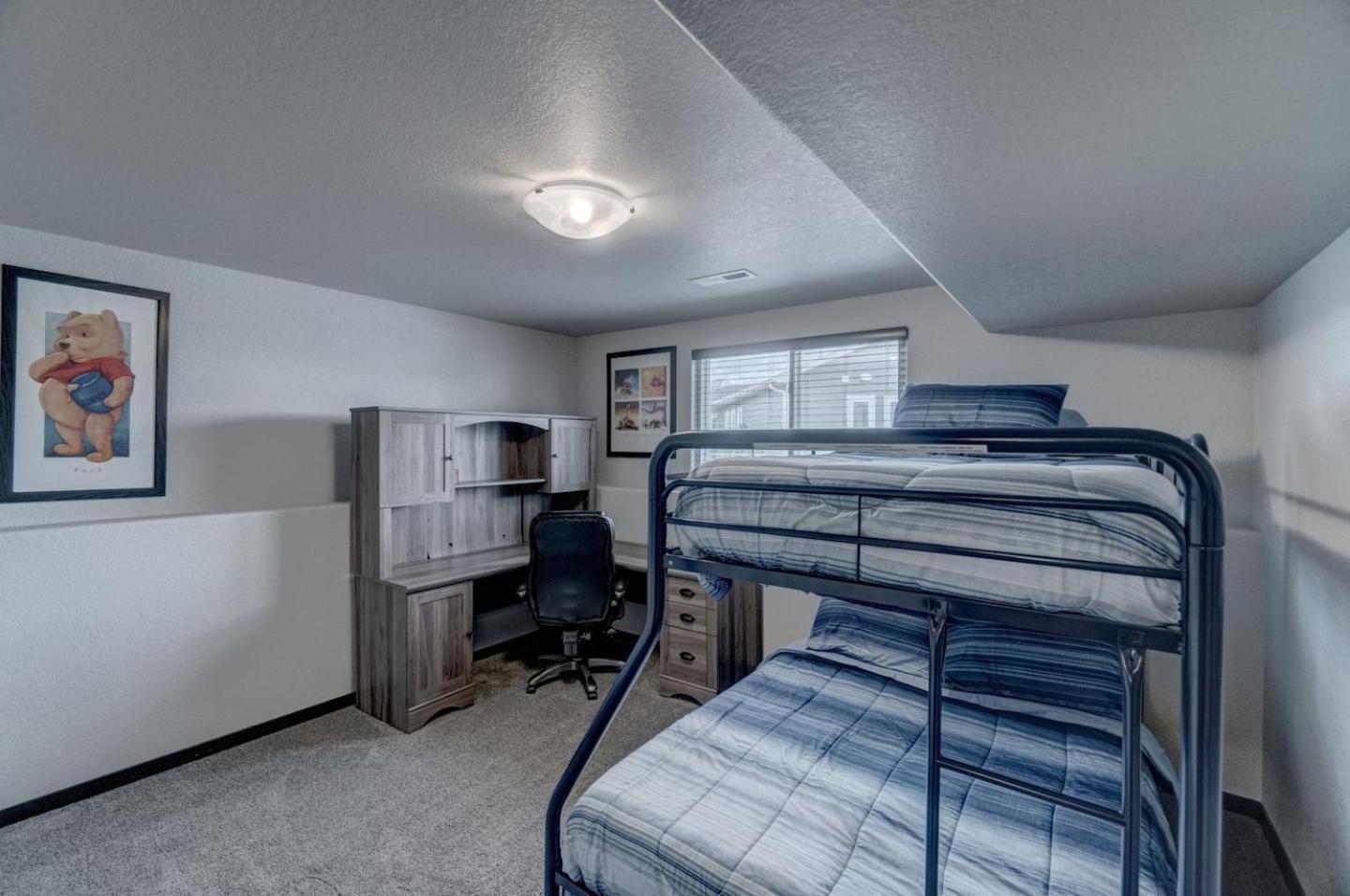 Executive Golf Club Red Rocks Home, Locally Owned! *
