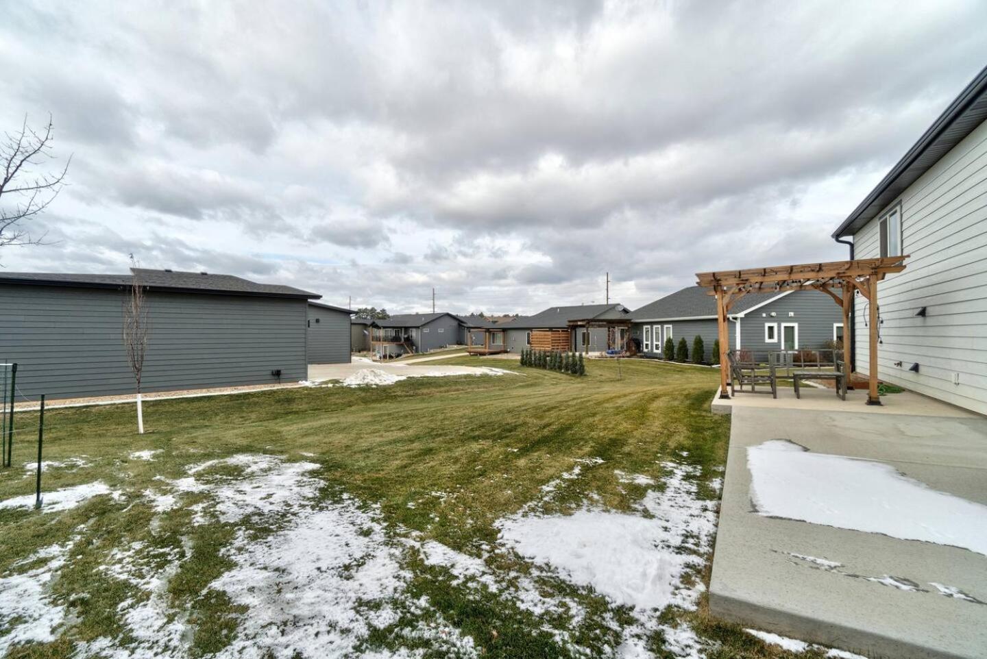 Executive Golf Club Red Rocks Home, Locally Owned! *