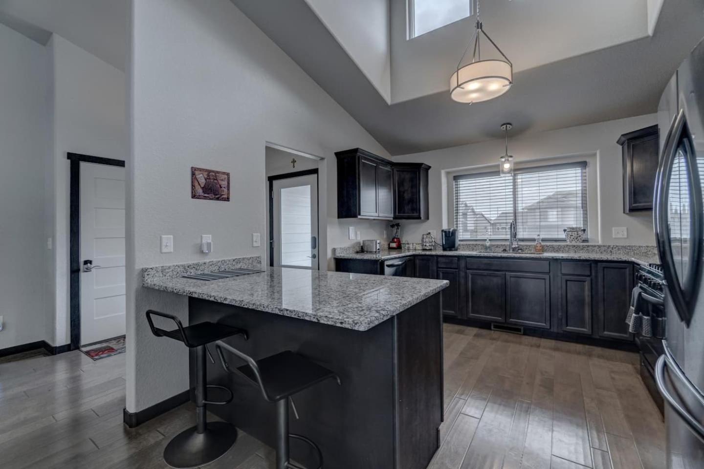 Executive Golf Club Red Rocks Home, Locally Owned! *