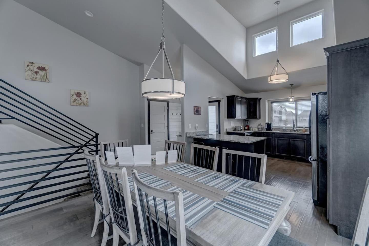 Executive Golf Club Red Rocks Home, Locally Owned! Holiday home Rapid City