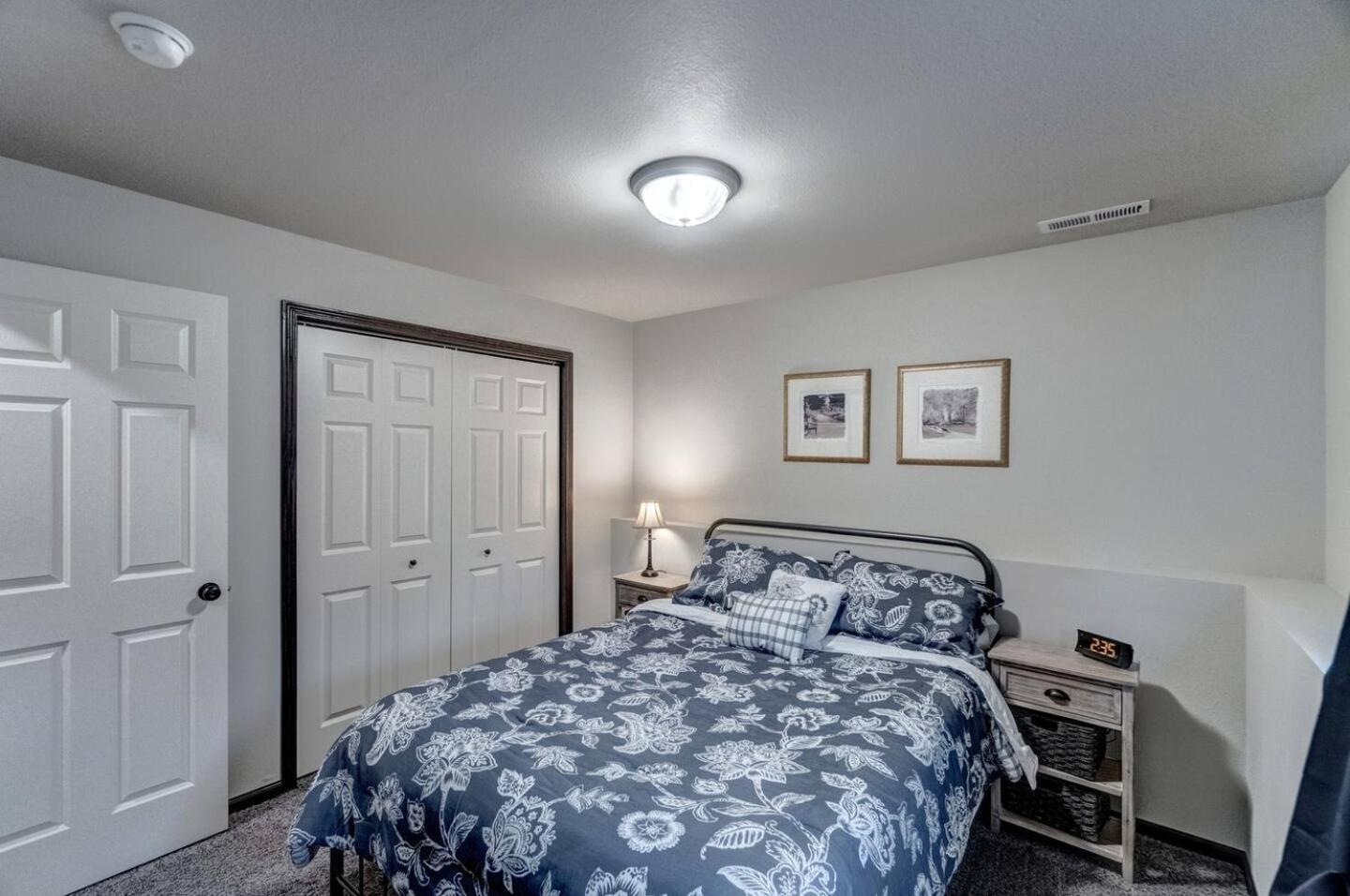Holiday home Family Friendly, Locally Owned, On A Hill!
