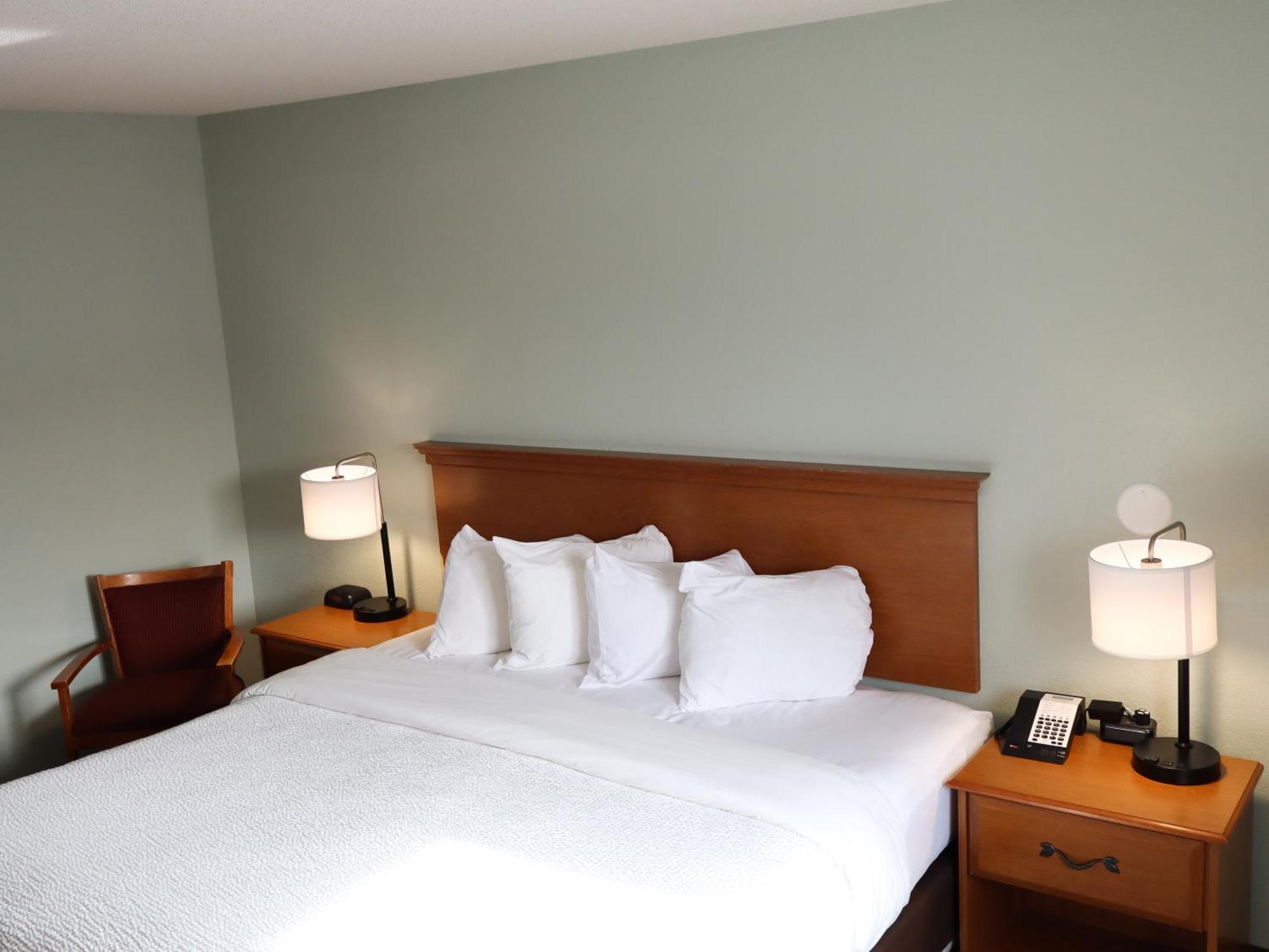Travelodge By Wyndham Rapid - Black Hills Hotel 3*