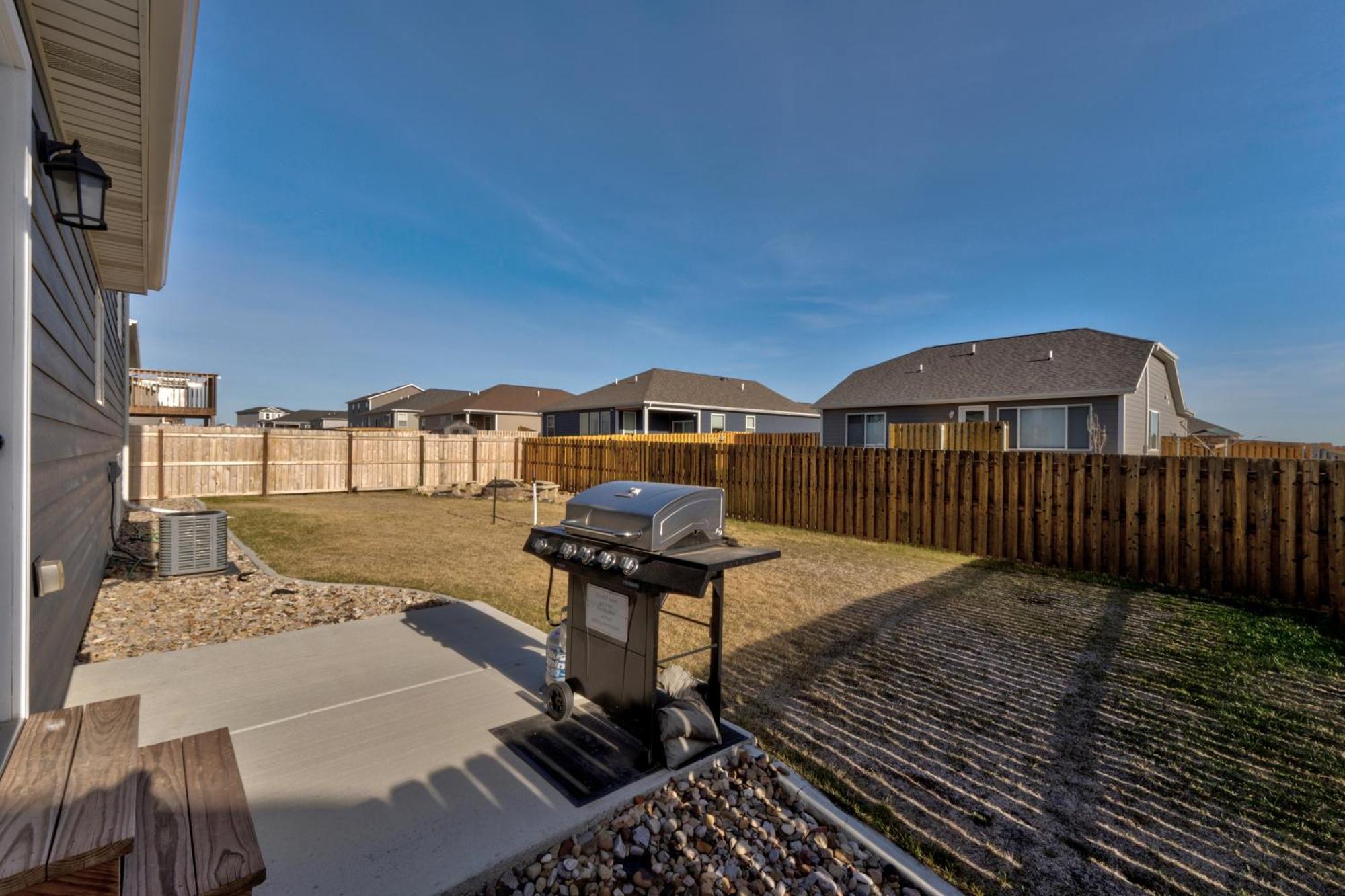 Holiday home Family Friendly, Locally Owned, On A Hill! *