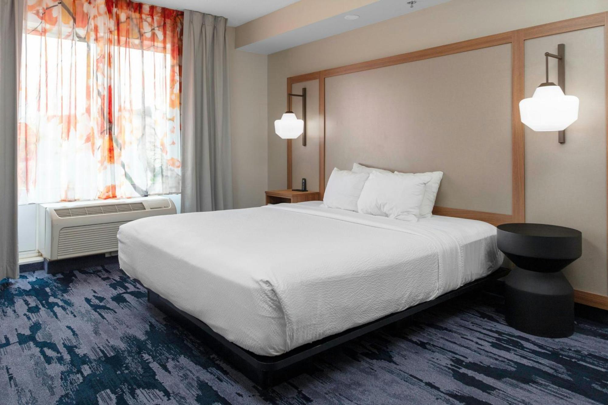 Hotel Fairfield & Rapid 3*