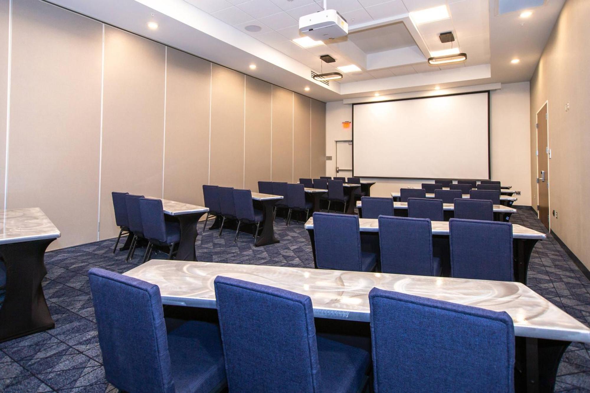 Courtyard By Marriott Rapid