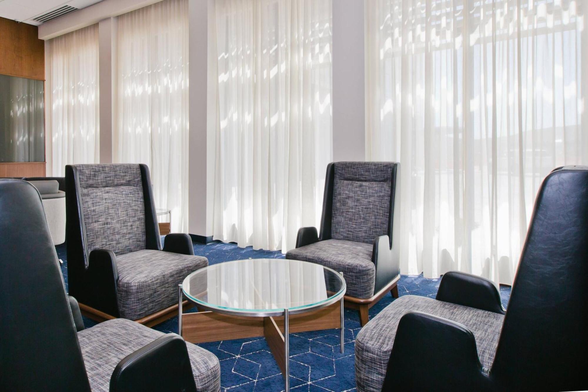 Courtyard By Marriott Rapid Hotel 3*