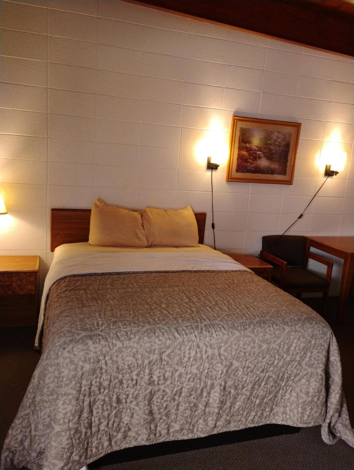 Capsule hotel Lazy U 2*