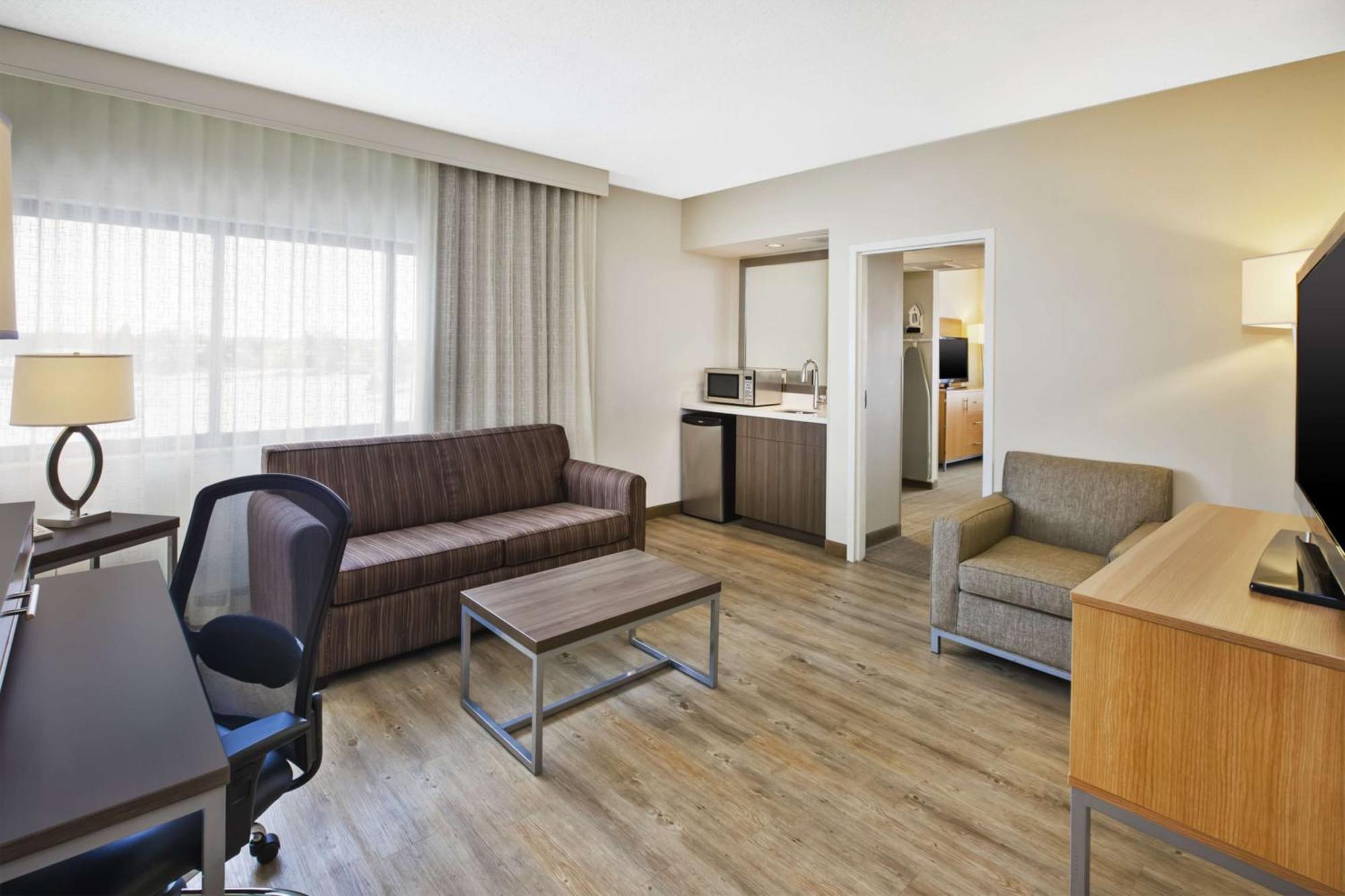 Doubletree By Hilton Rapid Downtown Convention Center