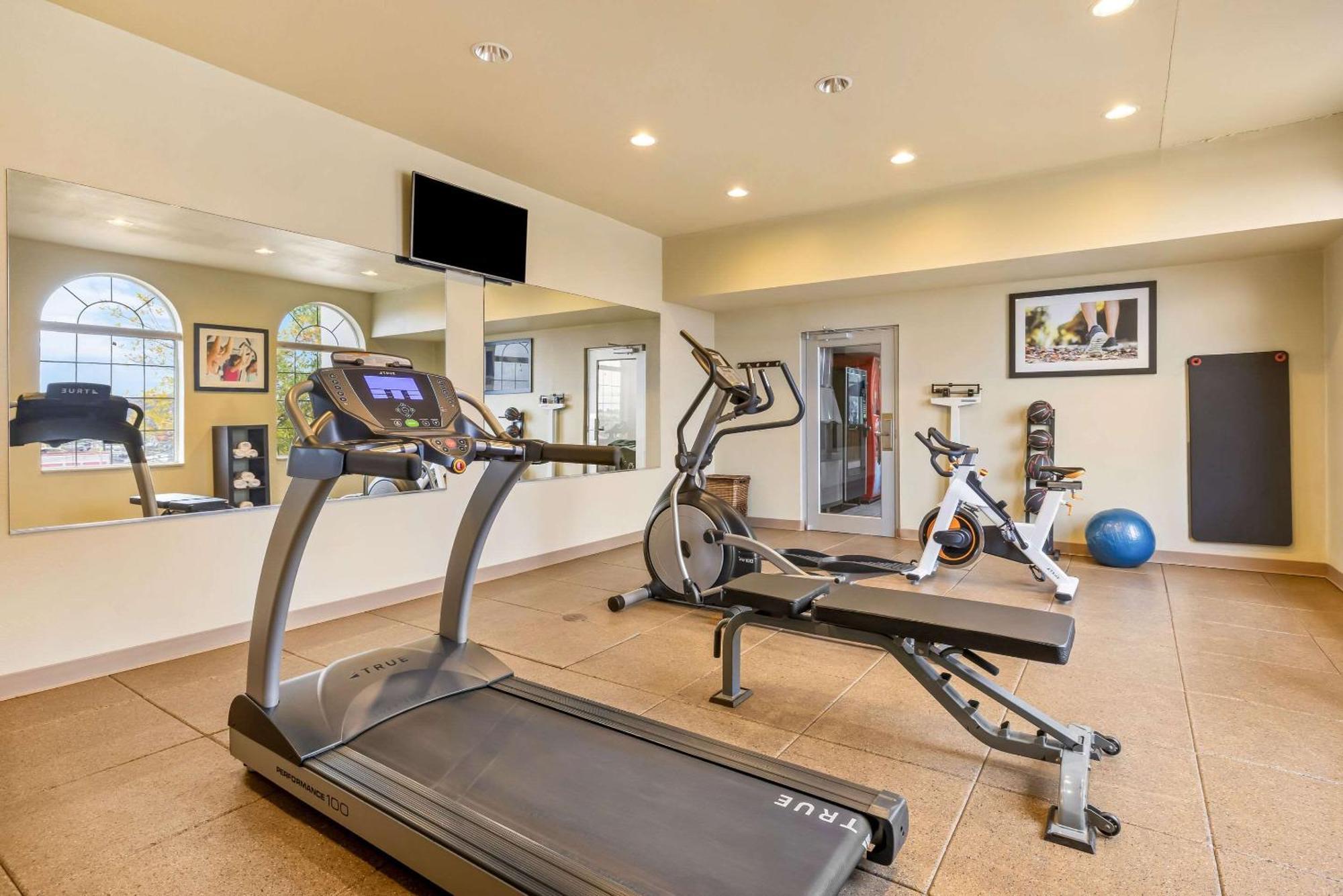 Quality Near Monument Health Rapid Hospital 2*