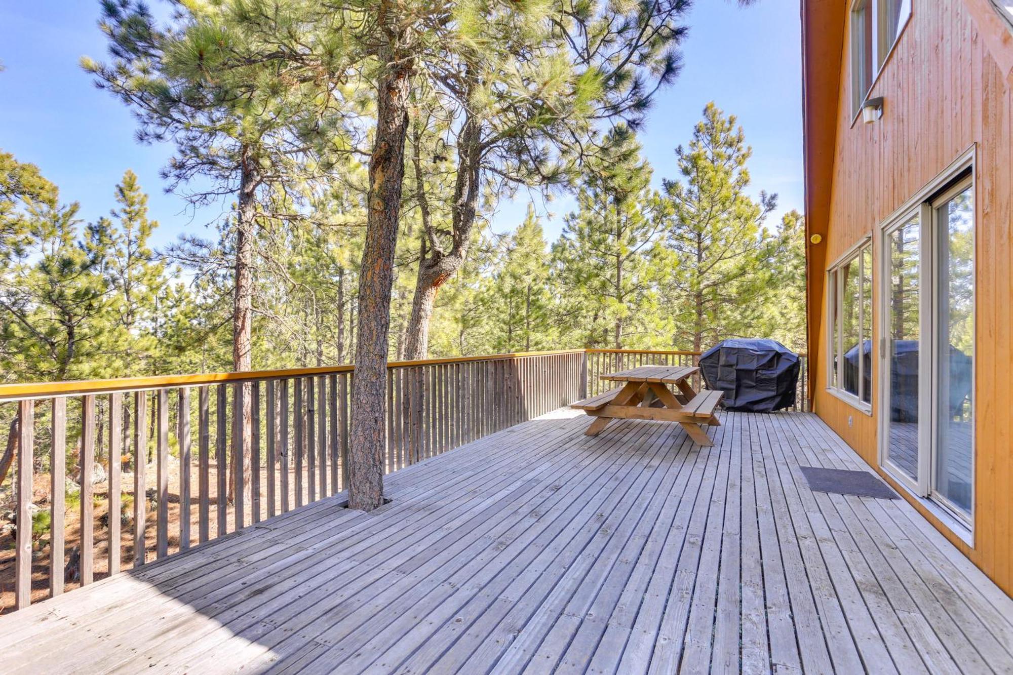 Holiday home Cozy Black Hills Nature Retreat With Private Deck! Rapid City