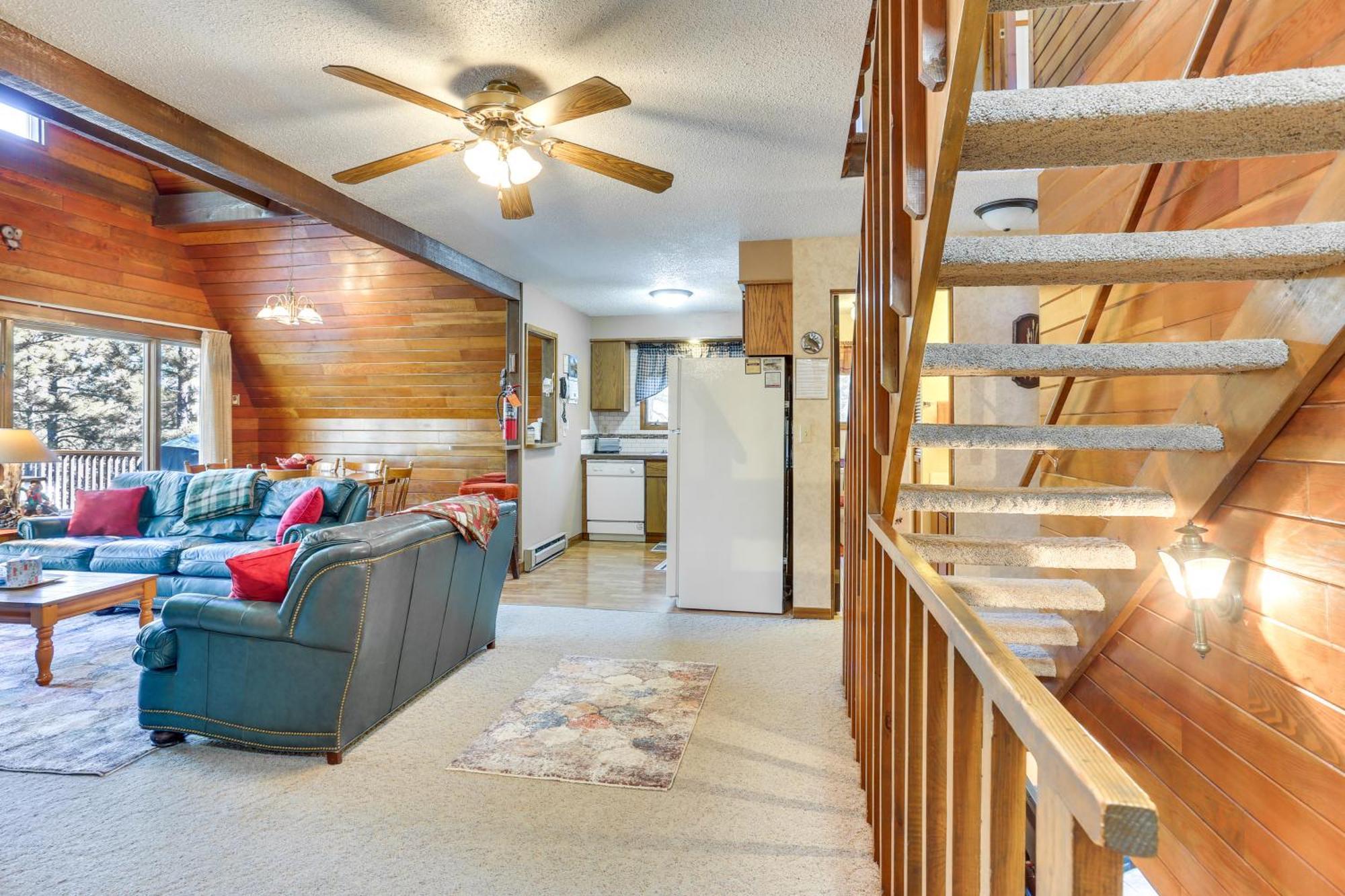 Cozy Black Hills Nature Retreat With Private Deck! Rapid City