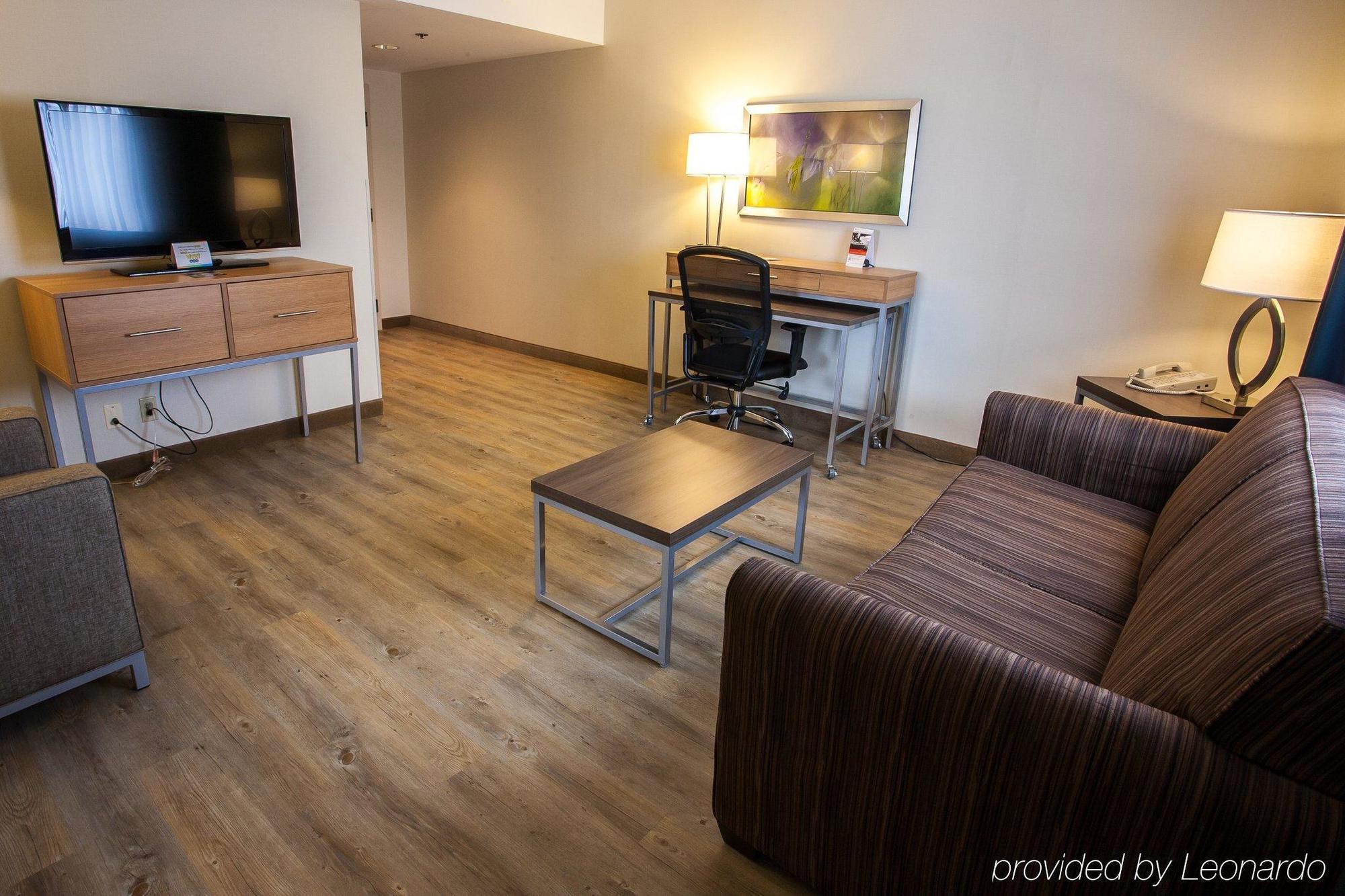 Doubletree By Hilton Rapid Downtown Convention Center Hotel Rapid City