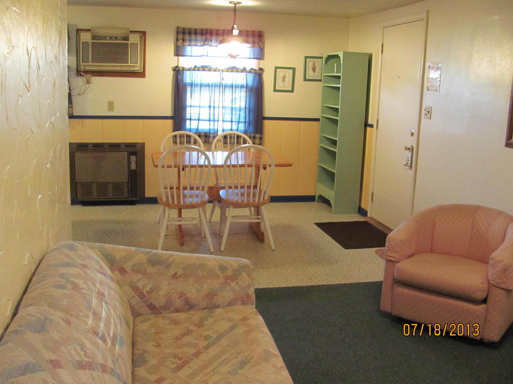 Motel Garden Cottages -