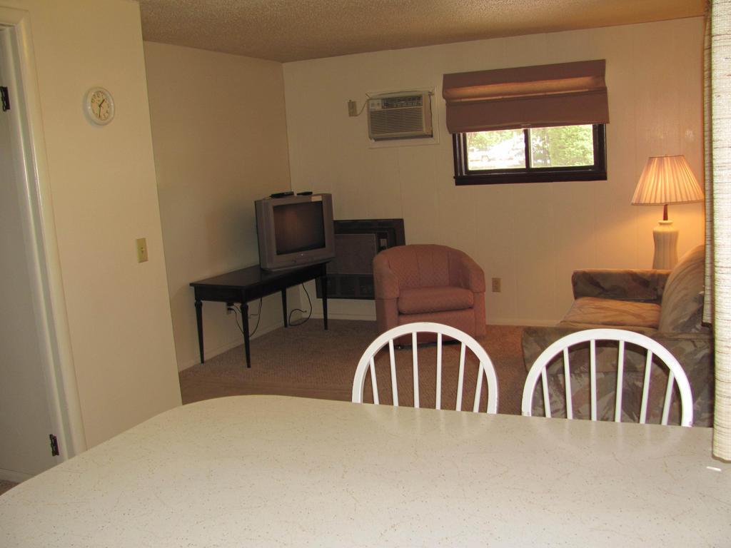 Motel Garden Cottages - 2*