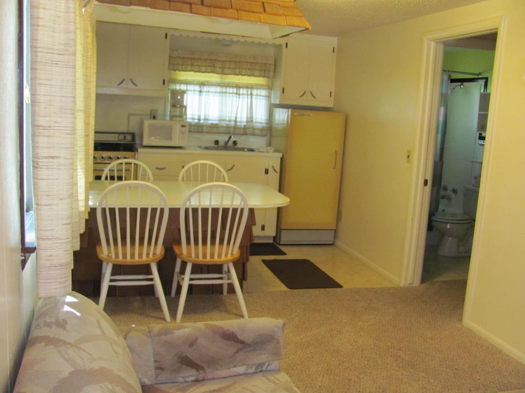 Motel Garden Cottages -