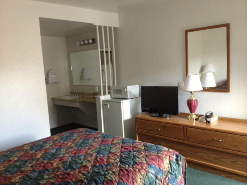 Town House 2*