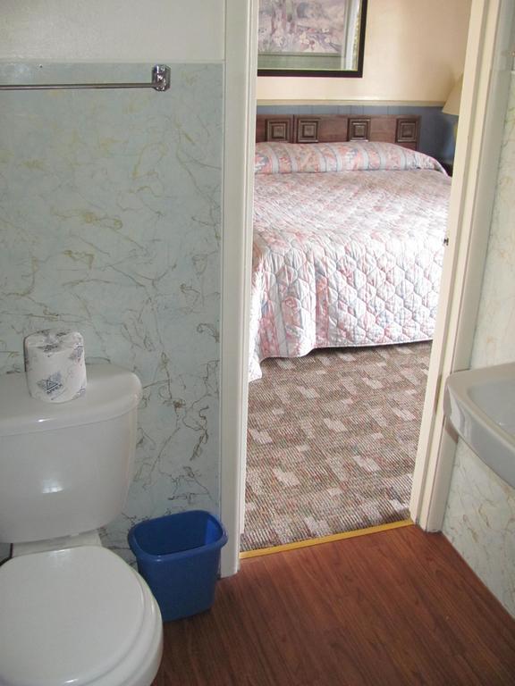 Garden Cottages - Motel