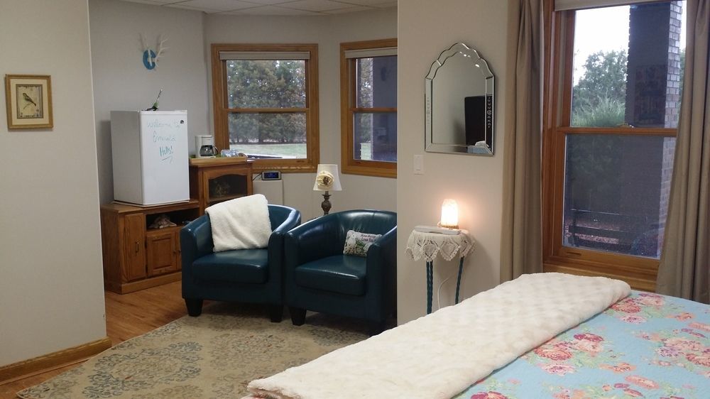 Emerald Hills 3*